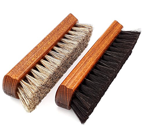 DELARA Zwei große, hochwertige Polierbürsten mit 100% Rosshaar, Farben Silbergrau und schwarz, gewölbter Griff aus lackiertem Holz - Made in Germany